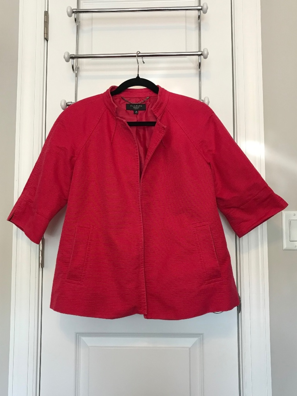 Talbots bright pink blazer with 3/4 length sleeves, single button closure (8P)
